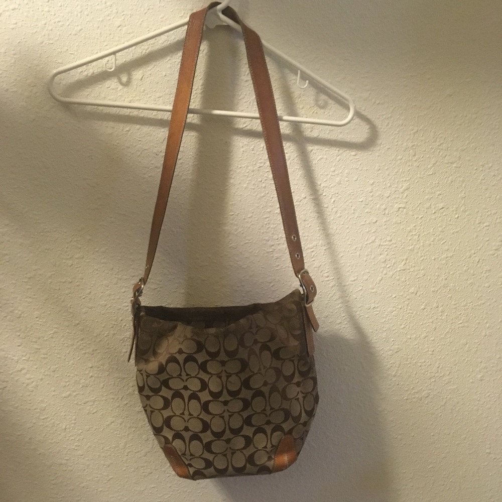 Coach bucket crossbody bag